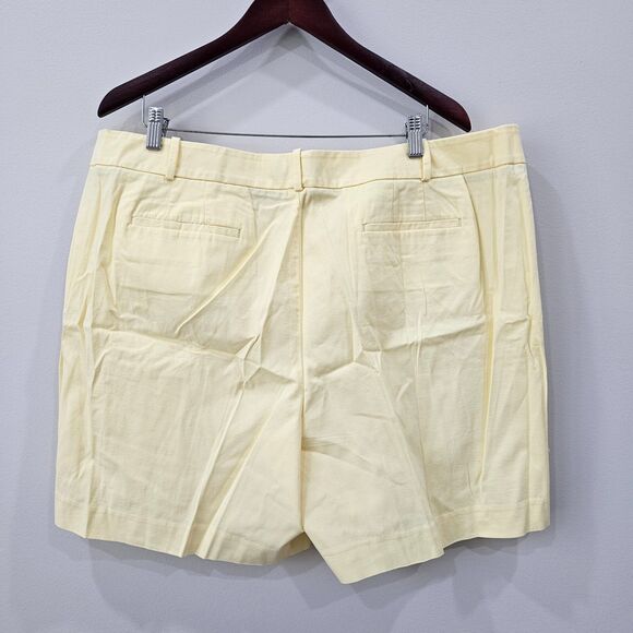 Talbots Womens Bermuda Shorts Size 20 Yellow Mid Rise Cotton Blend Summer Resort - Picture 4 of 8